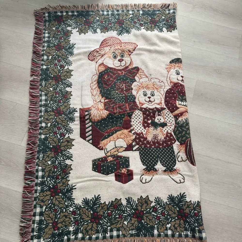 Vtg Goodwin Weaver 100% Cotton Tapestry Throw Blanket 46x52 USA Bear Family EUC